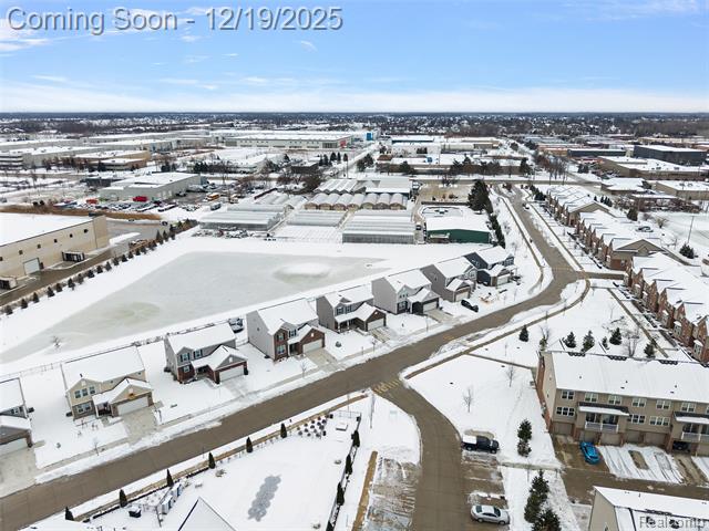 Builiding view forty five for 51336 Times Square, Utica, MI. 48315