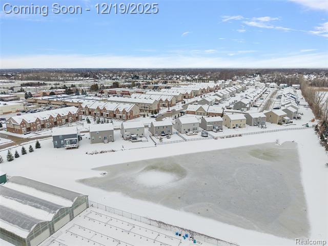 Builiding view forty four for 51336 Times Square, Utica, MI. 48315