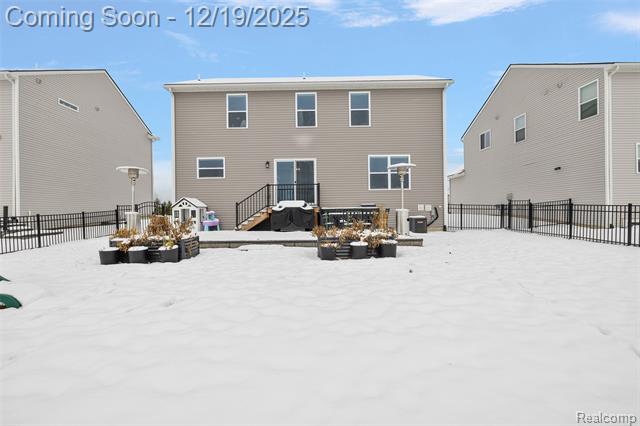 Builiding view forty one for 51336 Times Square, Utica, MI. 48315