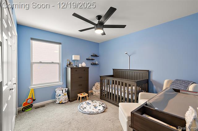 Builiding view thirty one for 51336 Times Square, Utica, MI. 48315