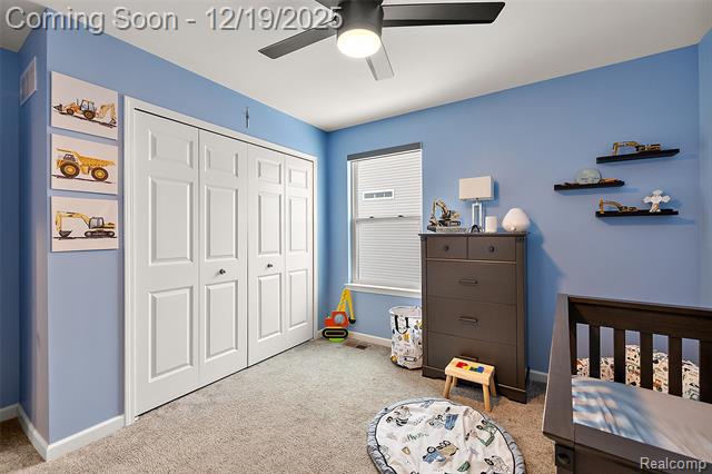 Builiding view thirty three for 51336 Times Square, Utica, MI. 48315