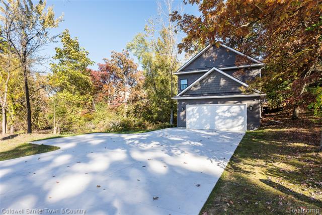 Builiding view eight for 1293 Brighton Lake, Brighton, MI. 48116