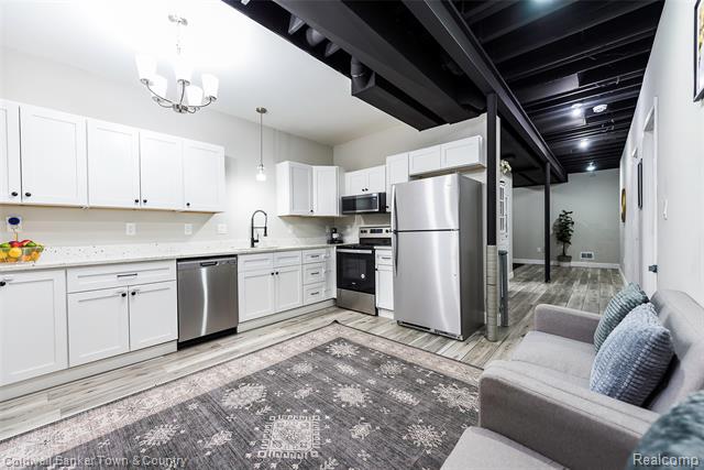 Builiding view fifty for 1293 Brighton Lake, Brighton, MI. 48116