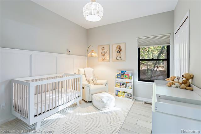 Builiding view forty one for 1293 Brighton Lake, Brighton, MI. 48116