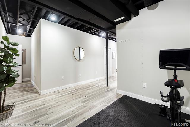 Builiding view forty six for 1293 Brighton Lake, Brighton, MI. 48116