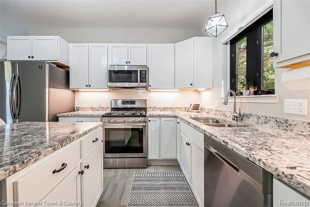 Builiding view four for 1293 Brighton Lake, Brighton, MI. 48116