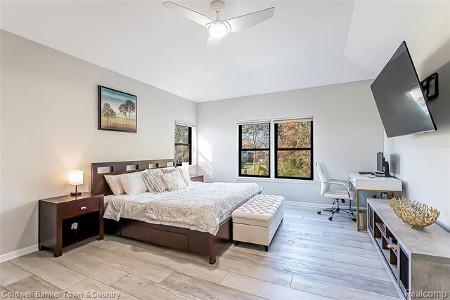 Builiding view thirty five for 1293 Brighton Lake, Brighton, MI. 48116