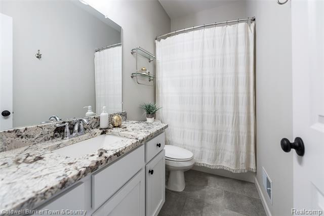 Builiding view twenty two for 1293 Brighton Lake, Brighton, MI. 48116