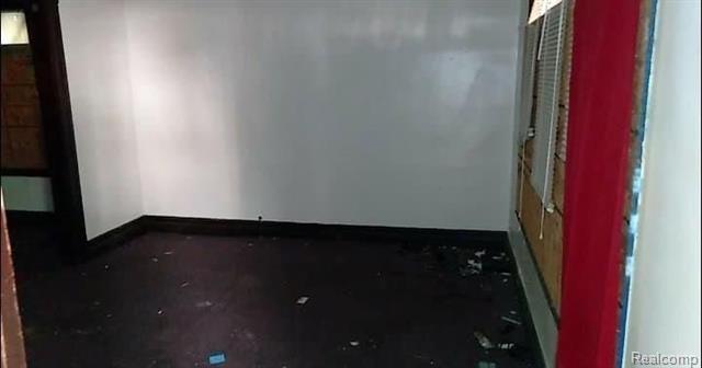 Builiding view five for 3489 Seyburn, Detroit, MI. 48214