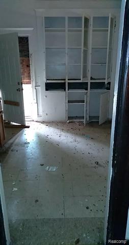 Builiding view six for 3489 Seyburn, Detroit, MI. 48214