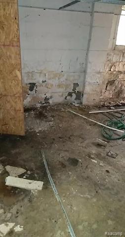 Builiding view twenty one for 3489 Seyburn, Detroit, MI. 48214