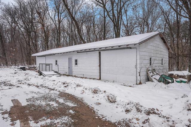 Builiding view seventeen for 47404 Red Arrow, Lawrence, MI. 49064