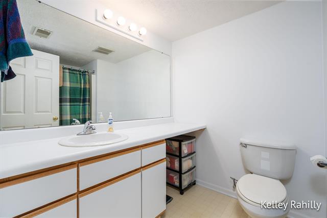 Builiding view nineteen for 3151 Poplar Creek, Grand Rapids, MI. 49512