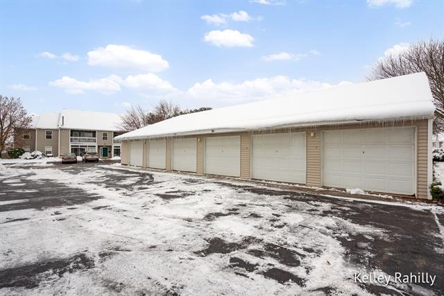 Builiding view two for 3151 Poplar Creek, Grand Rapids, MI. 49512