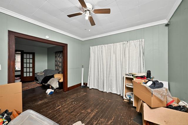 Builiding view fifteen for 1030 North, Kalamazoo, MI. 49007