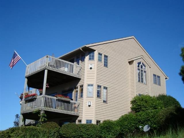 front view for 3551 Marina View Point, Muskegon, Mi. 49441