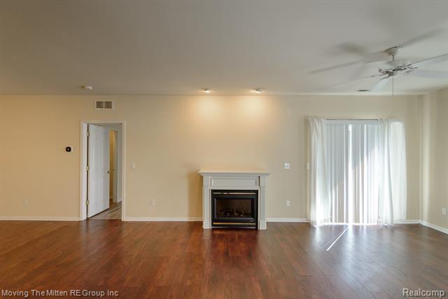 Builiding view five for 16784 Dover, Northville, MI. 48168