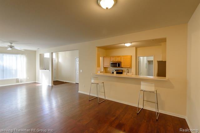 Builiding view seven for 16784 Dover, Northville, MI. 48168