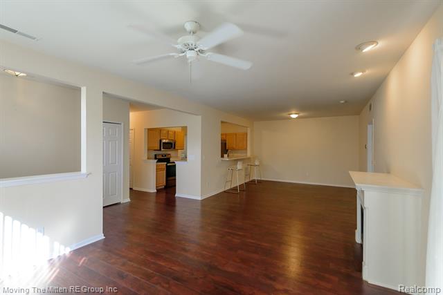 Builiding view six for 16784 Dover, Northville, MI. 48168