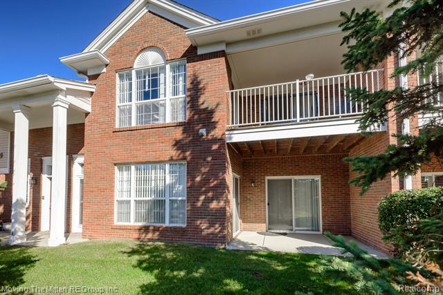 Builiding view thirty for 16784 Dover, Northville, MI. 48168