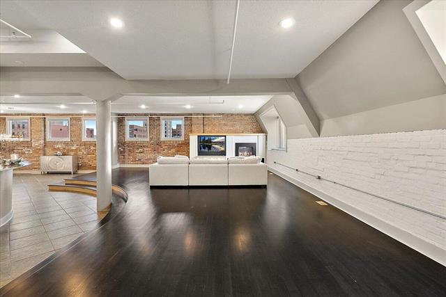 Builiding view eighteen for 230 Kalamazoo Mall, Kalamazoo, MI. 49007