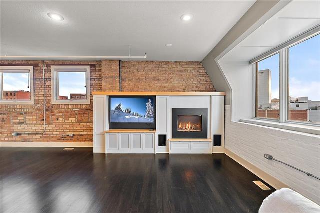 Builiding view fifteen for 230 Kalamazoo Mall, Kalamazoo, MI. 49007