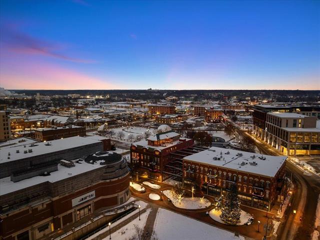 Builiding view forty three for 230 Kalamazoo Mall, Kalamazoo, MI. 49007