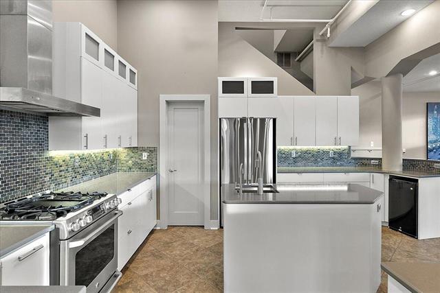 Builiding view nine for 230 Kalamazoo Mall, Kalamazoo, MI. 49007