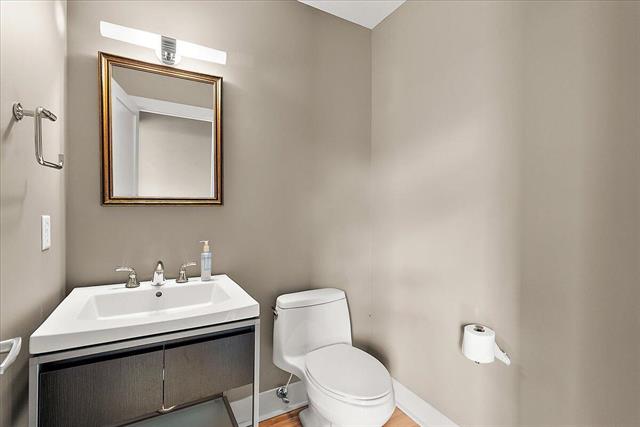 Builiding view thirty four for 230 Kalamazoo Mall, Kalamazoo, MI. 49007