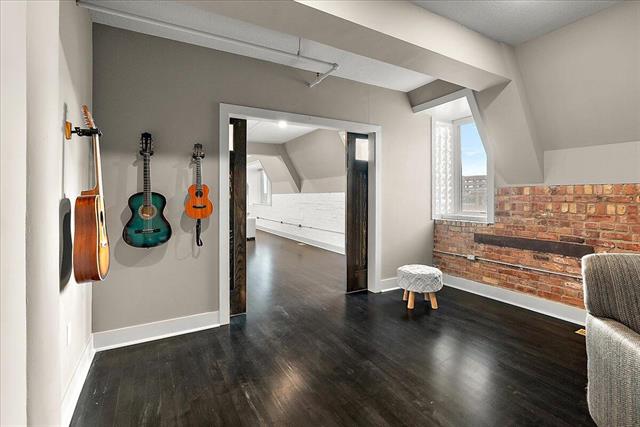 Builiding view twenty one for 230 Kalamazoo Mall, Kalamazoo, MI. 49007