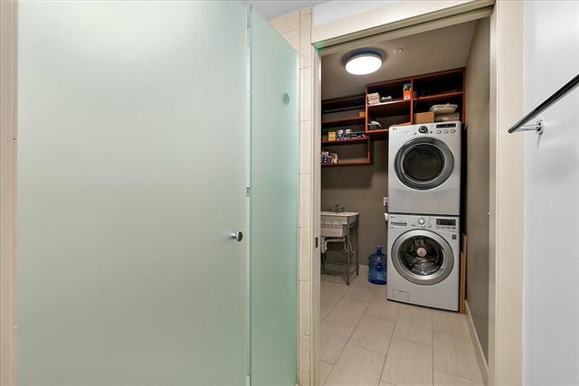 Builiding view twenty three for 230 Kalamazoo Mall, Kalamazoo, MI. 49007