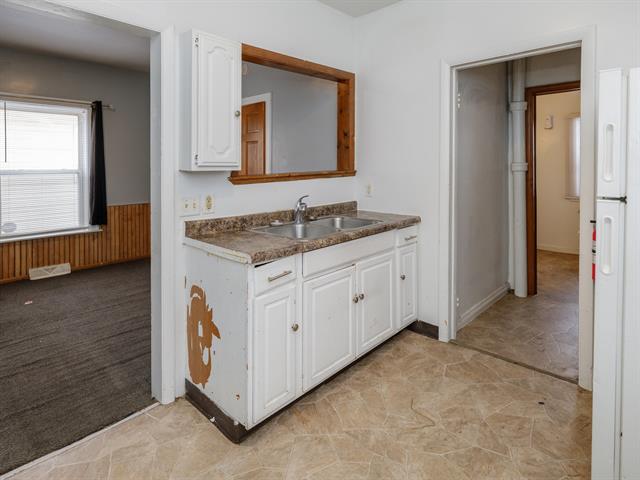 Builiding view seven for 1721 Egleston, Kalamazoo, MI. 49001