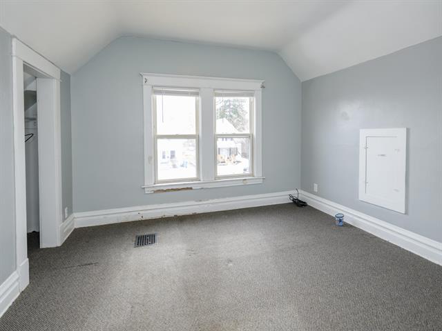 Builiding view twelve for 1721 Egleston, Kalamazoo, MI. 49001