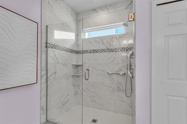 Builiding view thirty three for 4139 Montith, Ypsilanti, MI. 48197