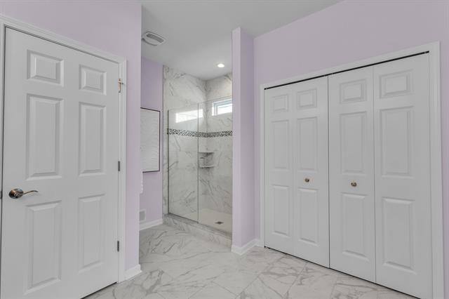 Builiding view thirty two for 4139 Montith, Ypsilanti, MI. 48197