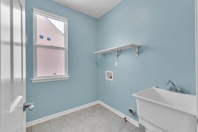 Builiding view twenty seven for 4139 Montith, Ypsilanti, MI. 48197