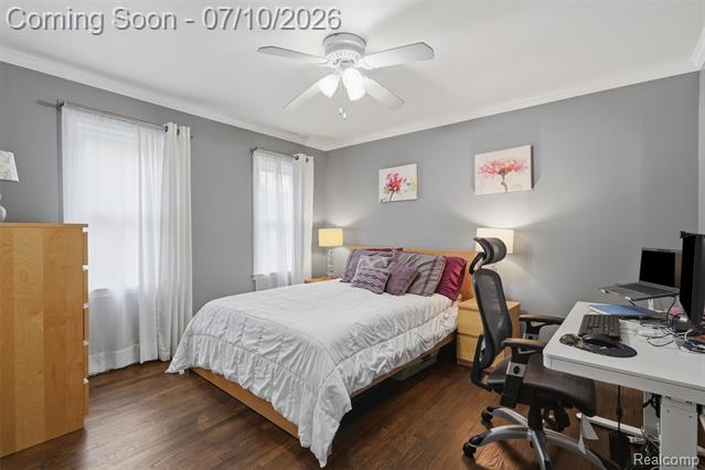 Builiding view fifteen for 1024 Wyandotte, Royal Oak, MI. 48067