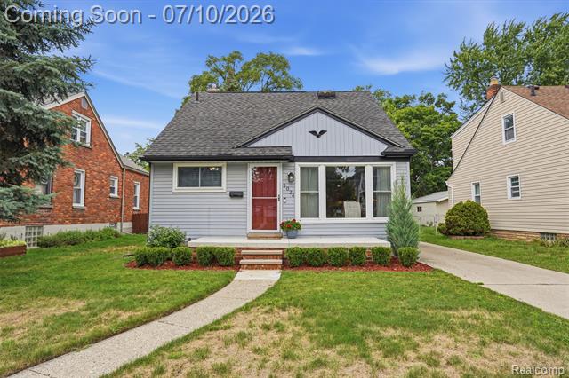 Builiding view one for 1024 Wyandotte, Royal Oak, MI. 48067