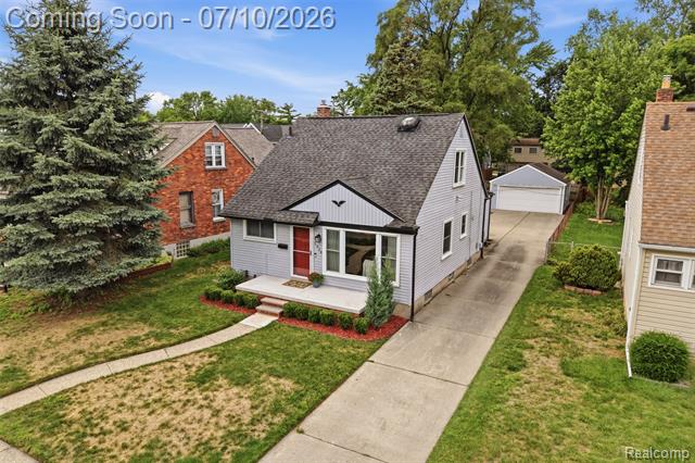 Builiding view twenty six for 1024 Wyandotte, Royal Oak, MI. 48067