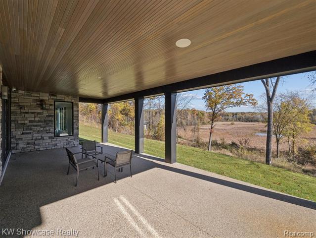 Builiding view forty four for 1164 Lake Forest Way, Milford, MI. 48380