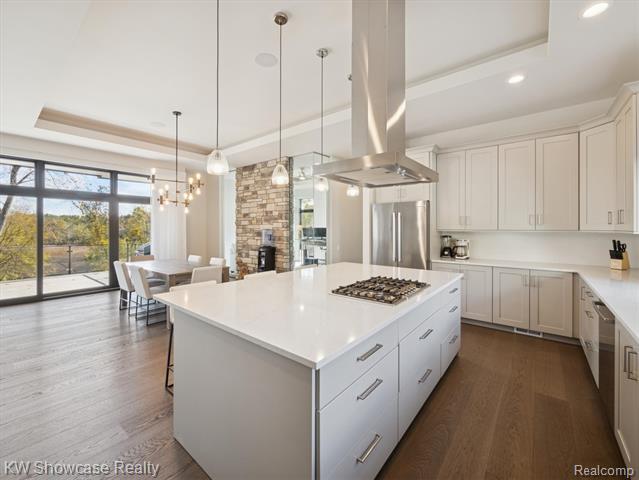 Builiding view fourteen for 1164 Lake Forest Way, Milford, MI. 48380