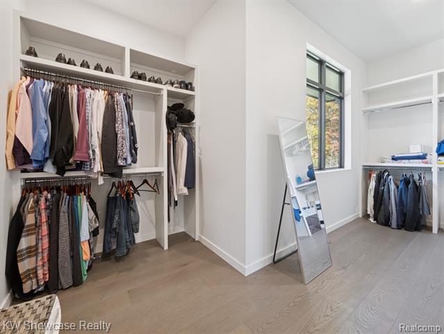 Builiding view twenty five for 1164 Lake Forest Way, Milford, MI. 48380