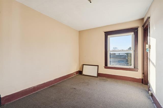 Builiding view nine for 806 Eaton, Albion, MI. 49224