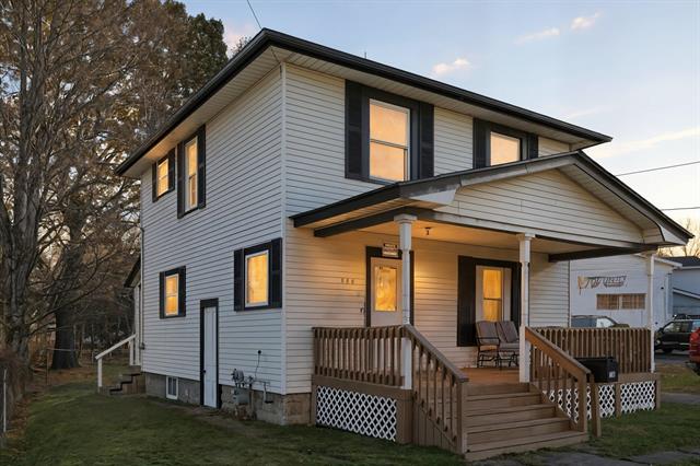 Builiding view sixteen for 806 Eaton, Albion, MI. 49224