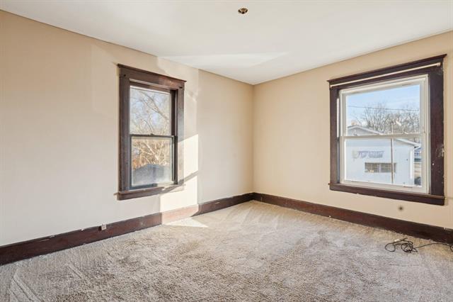 Builiding view ten for 806 Eaton, Albion, MI. 49224