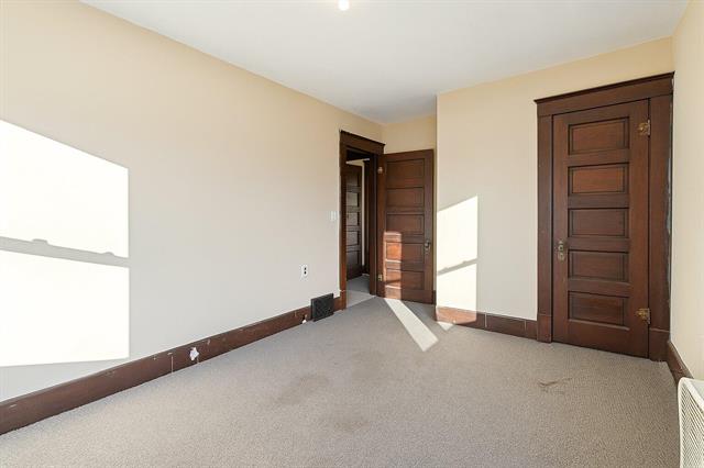 Builiding view thirteen for 806 Eaton, Albion, MI. 49224