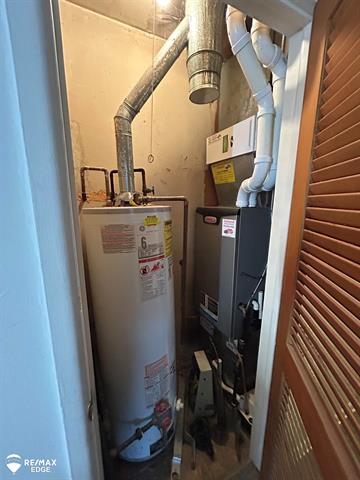 Builiding view ten for 3010 Wyoming, Flint, MI. 48506