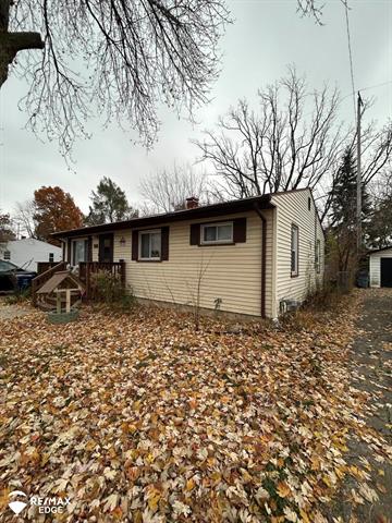 Builiding view three for 3010 Wyoming, Flint, MI. 48506