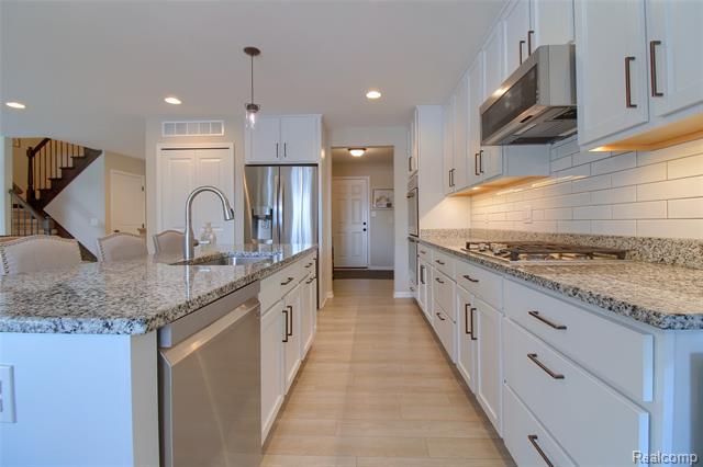 Builiding view eleven for 8123 Hudson, Westland, MI. 48185
