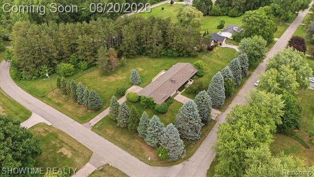 Builiding view five for 1661 Madeline, Lapeer, MI. 48446